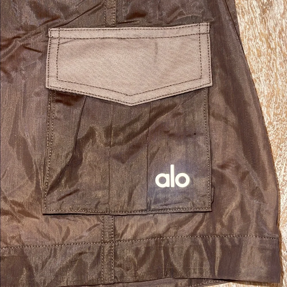 Alo yoga sheer cargo skirt brown small
